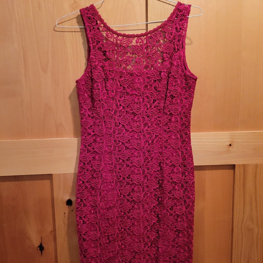 Red, lacey sheath dress